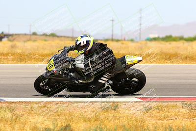 media/Apr-30-2023-CRA (Sun) [[020fcf5d43]]/Race 3-1000 Amateur Supersport/